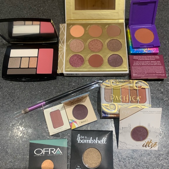 ALL ABOUT EYES. BRAND NEW eye shadows and bronzers. 3 pallets and 7 individuals. - Picture 2 of 2